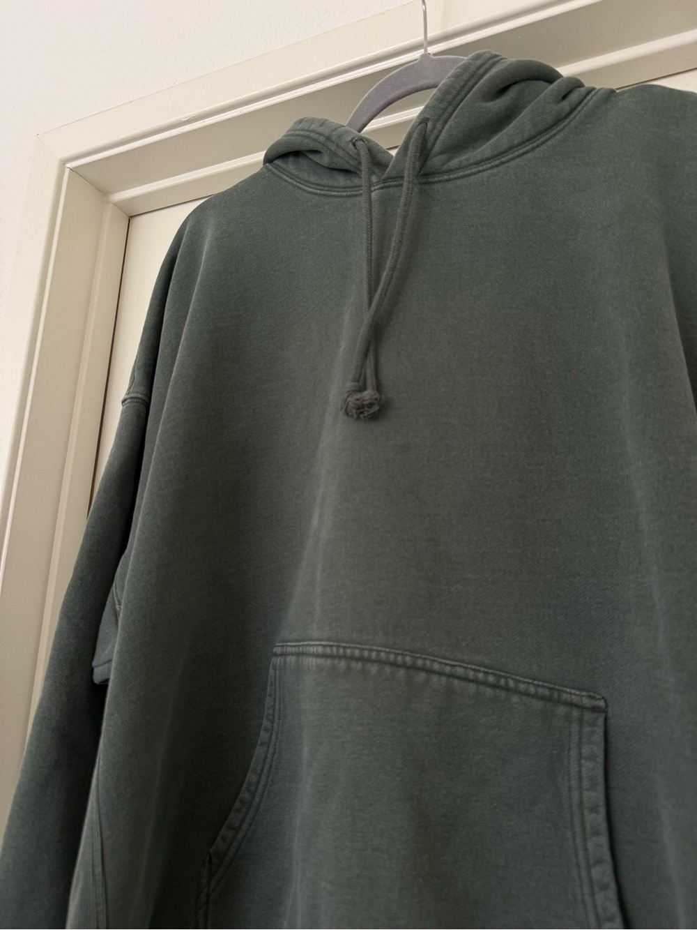 Aritzia TNA Oversized Olive Green Sweatfleece Hoodie - Picture 5 of 9